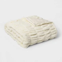 60" X 86" Faux Fur Oversized Bed Throw - Threshold Signature™ -West Elm GUEST f8285427 54eb 4e0b aa6e c8ab07156195